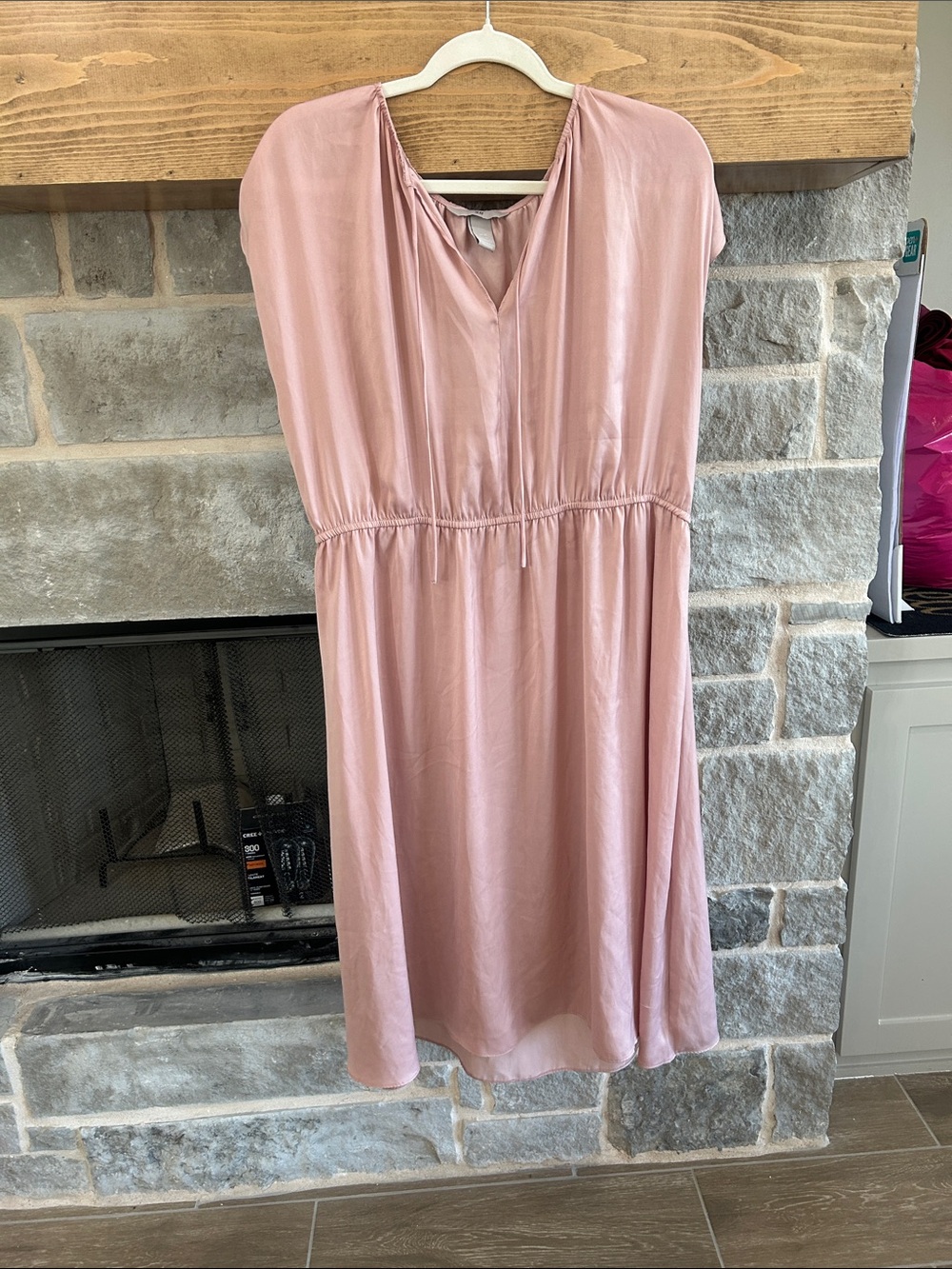 H&M Dusty Rose Midi Dress with V-Neck and Gathered Waist